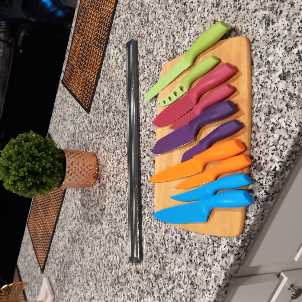 Kitchen knifes